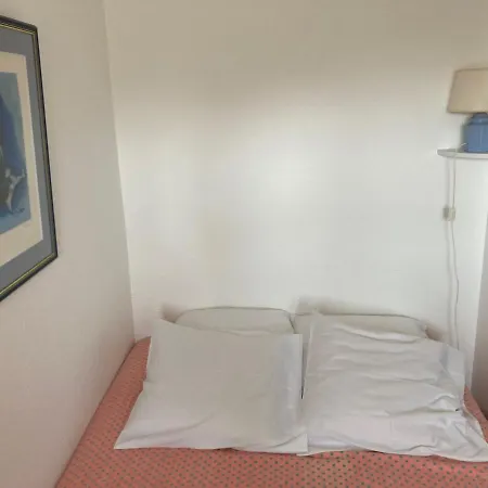 Trouville-sur-mer, 2 Pieces, 4 Personnes - Fr-1-712-66 Appartement Trouville-sur-Mer